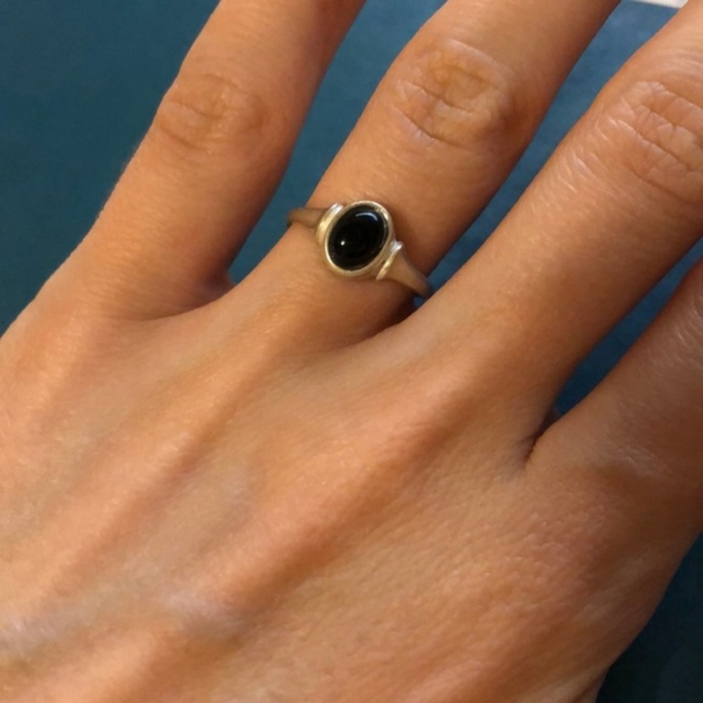 Sterling Silver Black Stone Ring Size 6